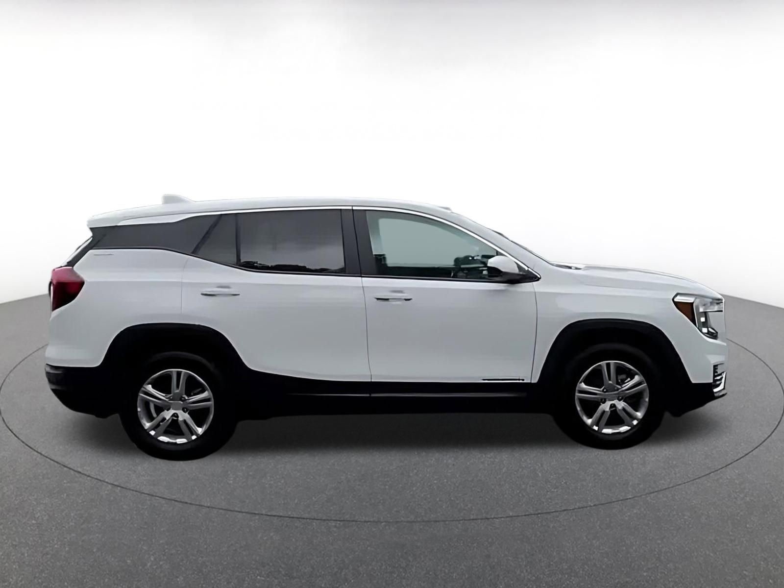 Thumbnail: 2024 GMC Terrain - 12