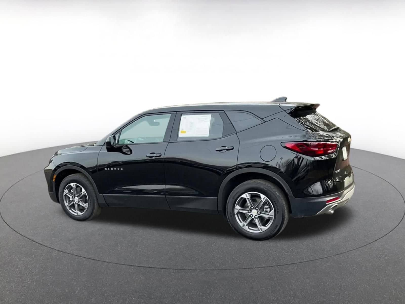 Thumbnail: 2025 Chevrolet Blazer - 10