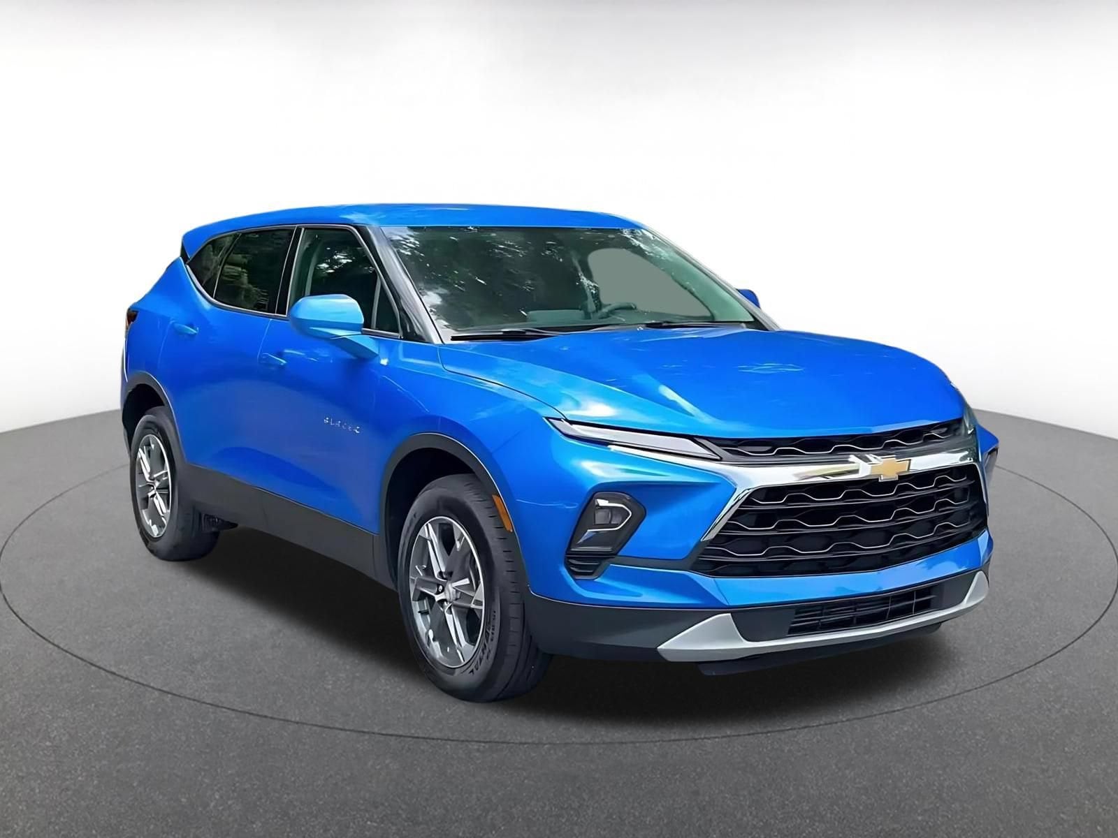 Thumbnail: 2025 Chevrolet Blazer - 3