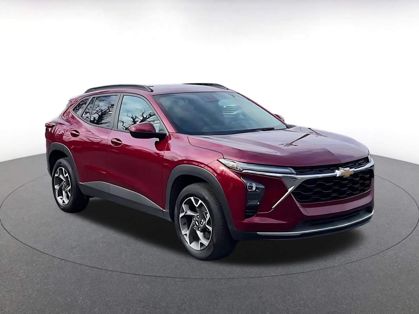Thumbnail: 2025 Chevrolet Trax - 3