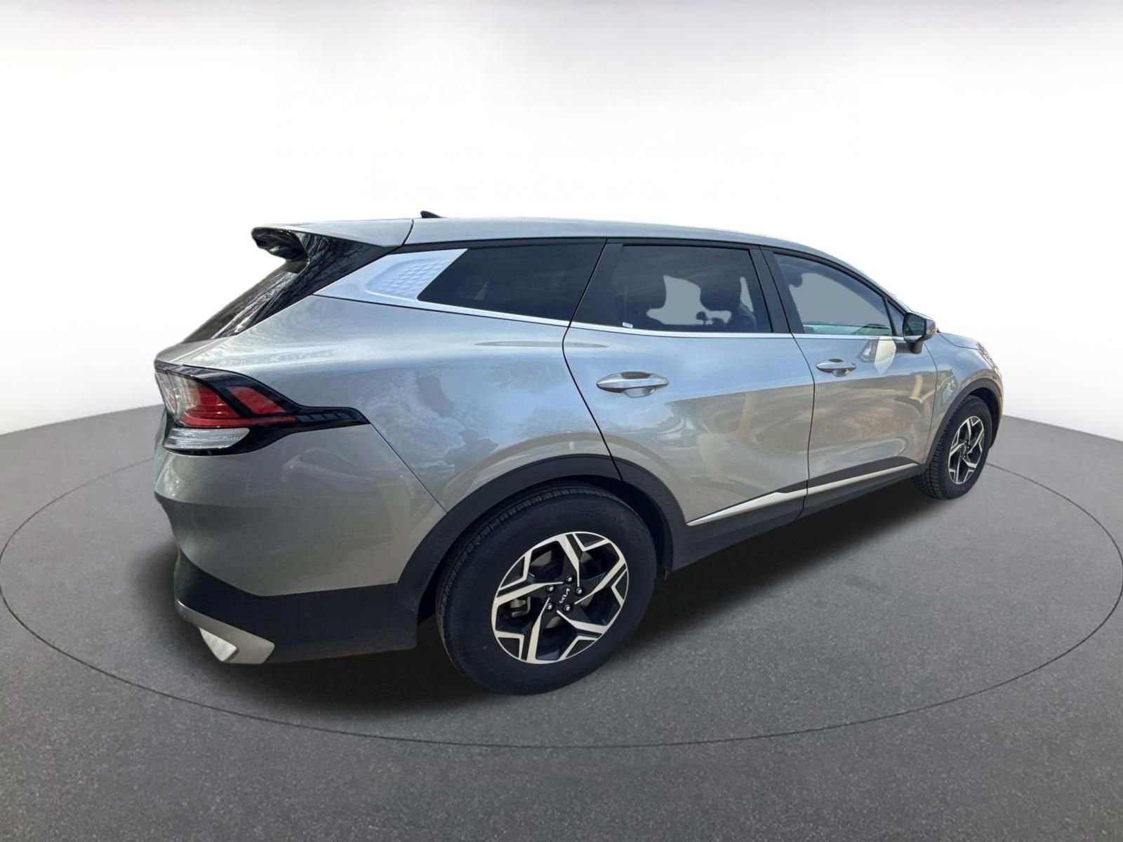 Thumbnail: 2025 Kia Sportage - 16