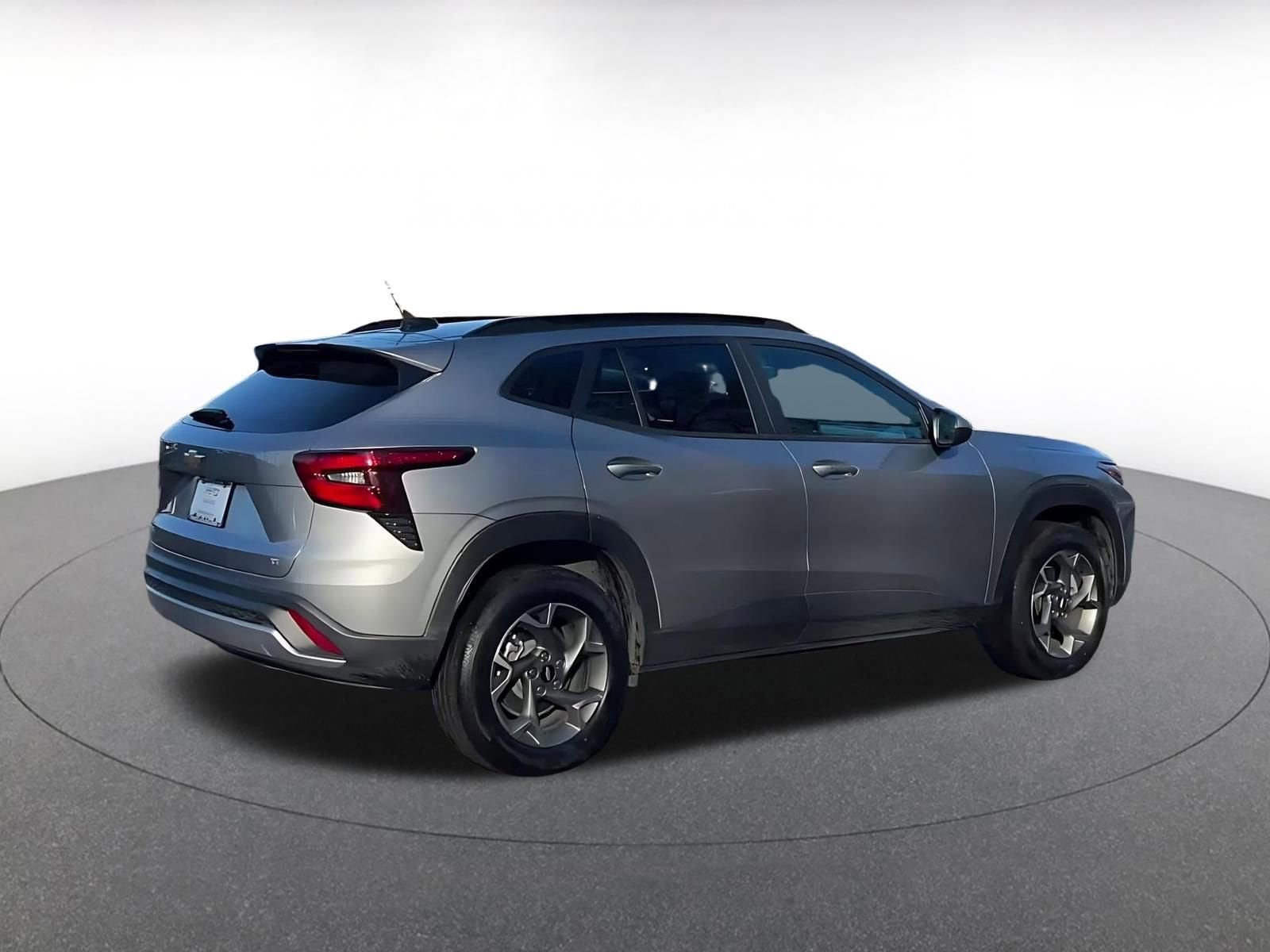 Thumbnail: 2025 Chevrolet Trax - 12