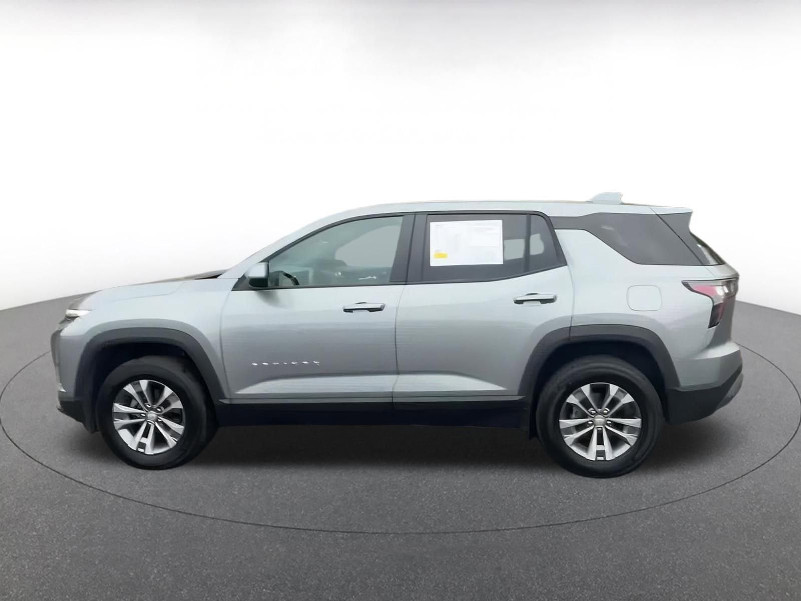 Thumbnail: 2025 Chevrolet Equinox - 9