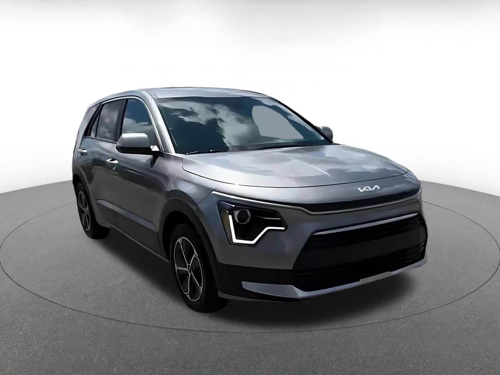 Thumbnail: 2026 Kia Niro - 3