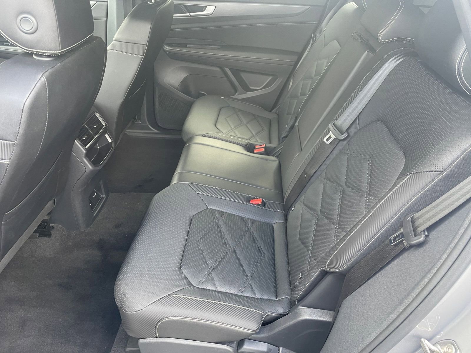 Thumbnail: 2025 Volkswagen Atlas - 22