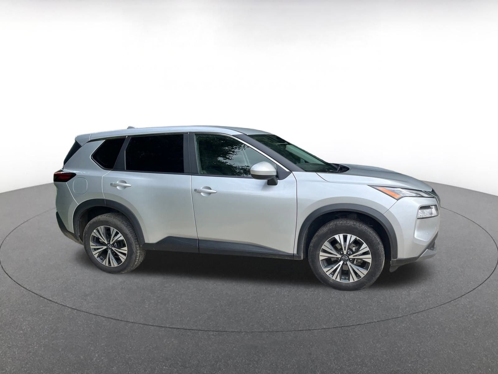 Thumbnail: 2023 Nissan Rogue - 3