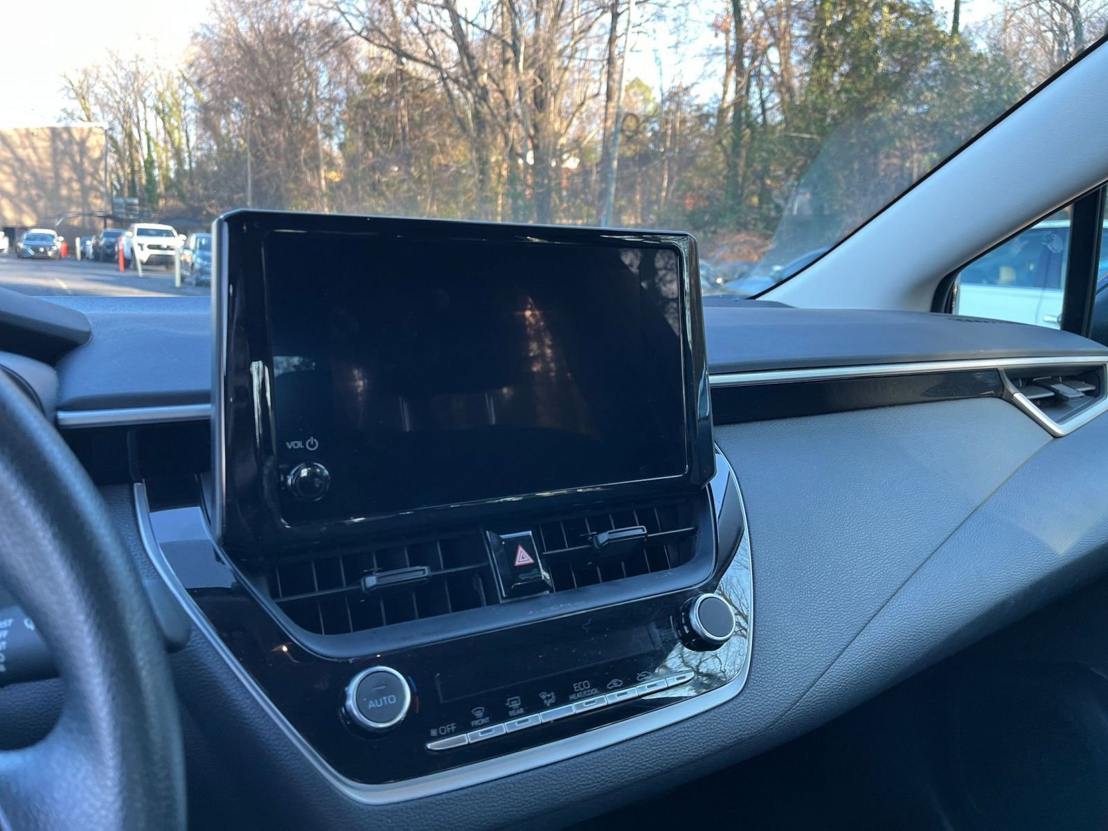 Thumbnail: 2025 Toyota Corolla - 17