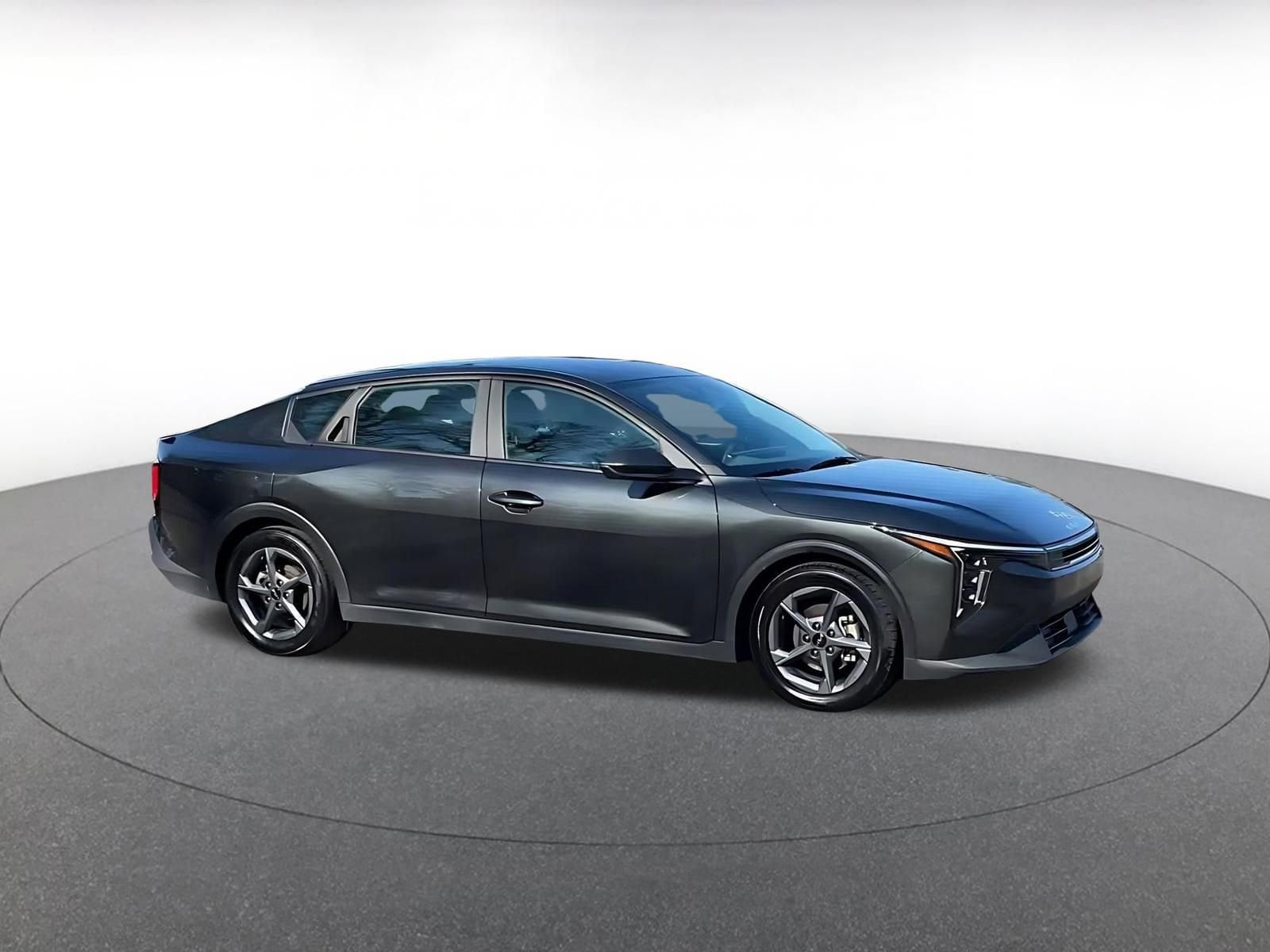 Thumbnail: 2025 Kia K4 - 2