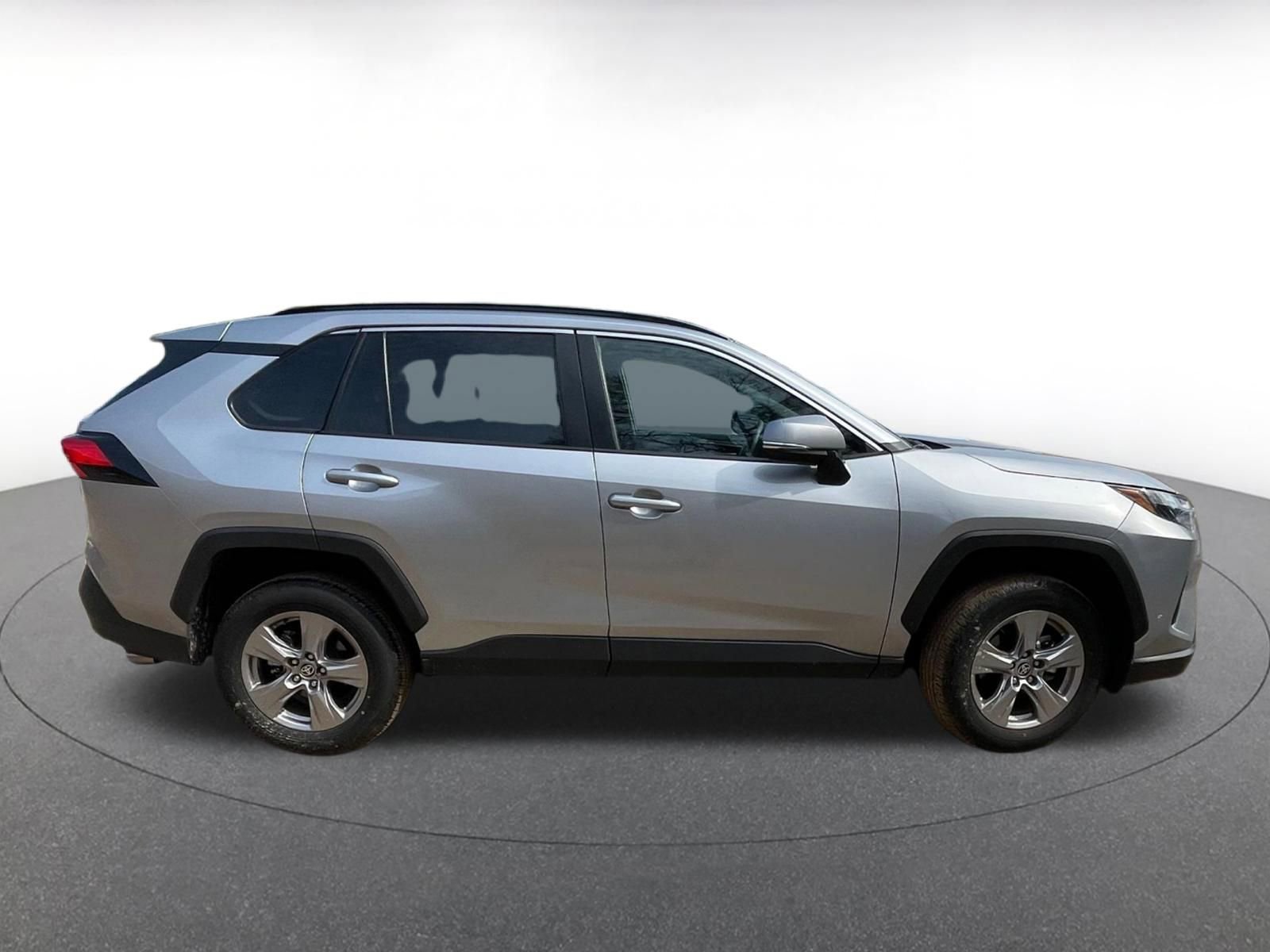 Thumbnail: 2025 Toyota RAV4 - 17