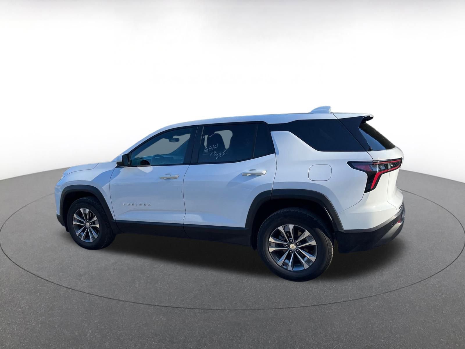 Thumbnail: 2025 Chevrolet Equinox - 11