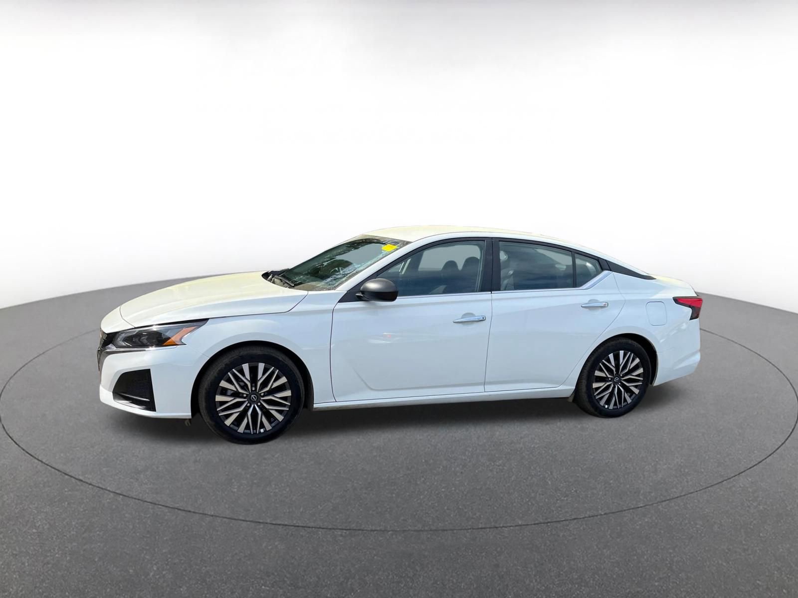 Thumbnail: 2025 Nissan Altima - 8