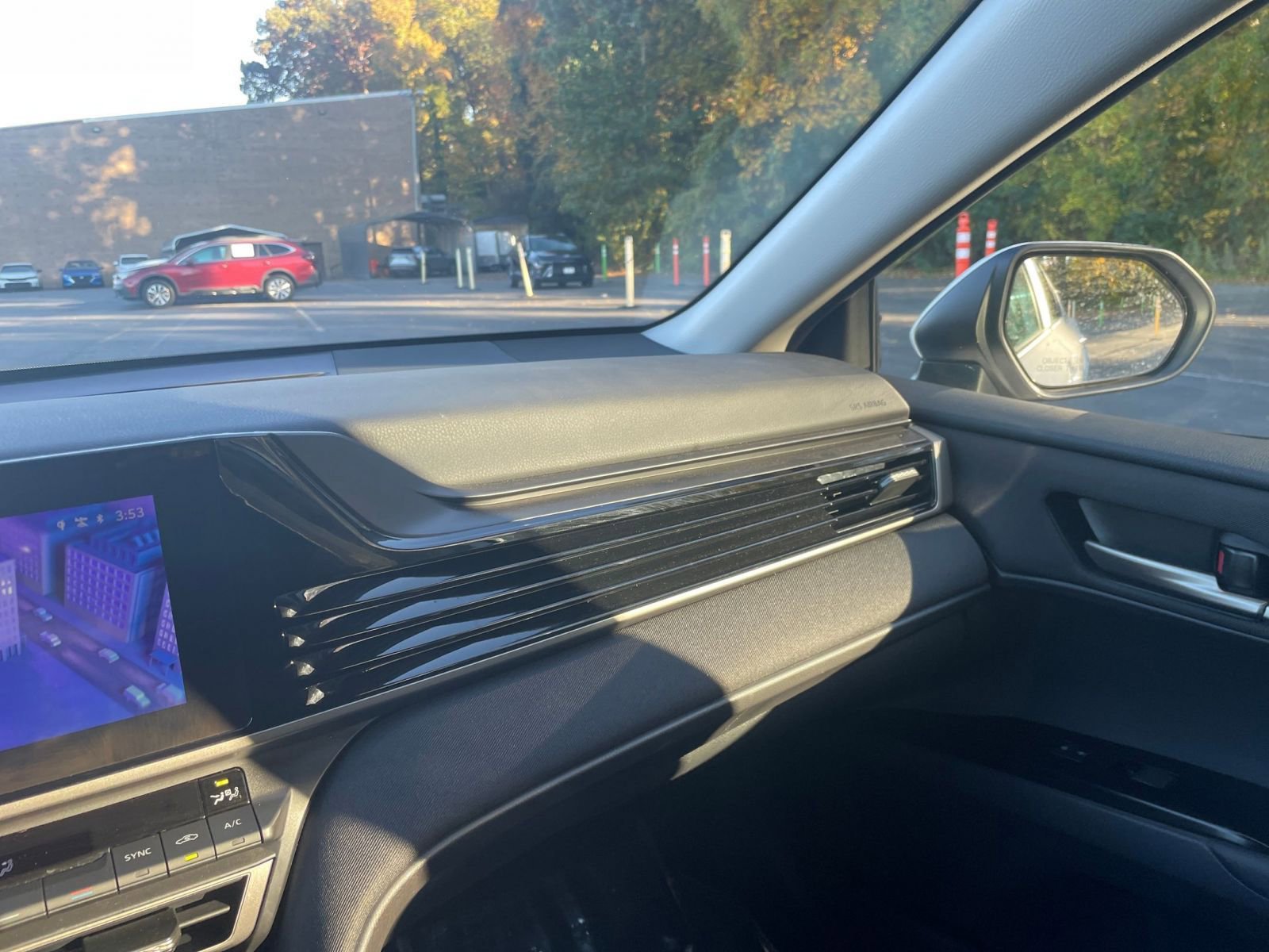 Thumbnail: 2025 Toyota Camry - 31