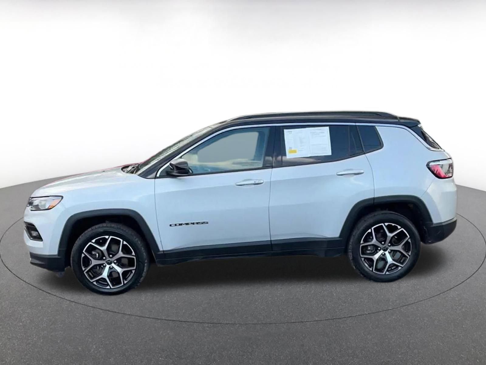 Thumbnail: 2025 Jeep Compass - 9