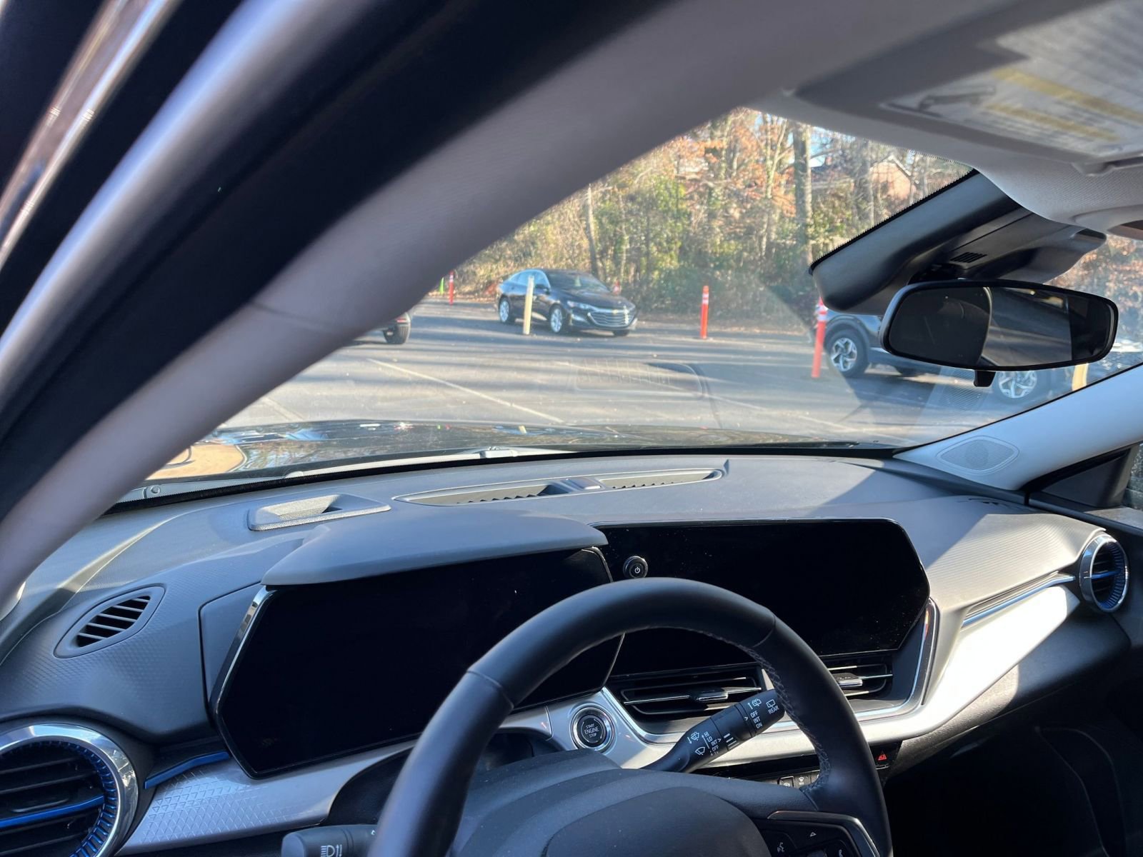 Thumbnail: 2025 Chevrolet Trax - 31