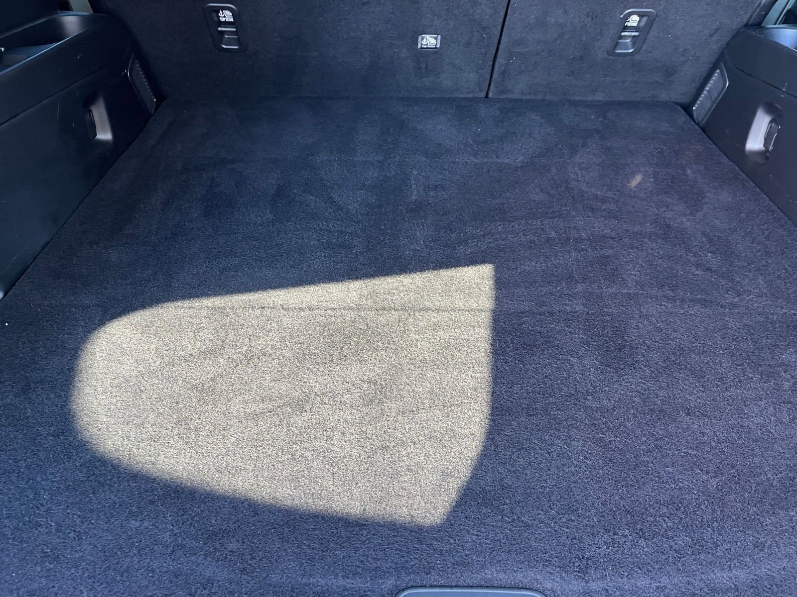 Thumbnail: 2025 Mazda CX-70 - 32