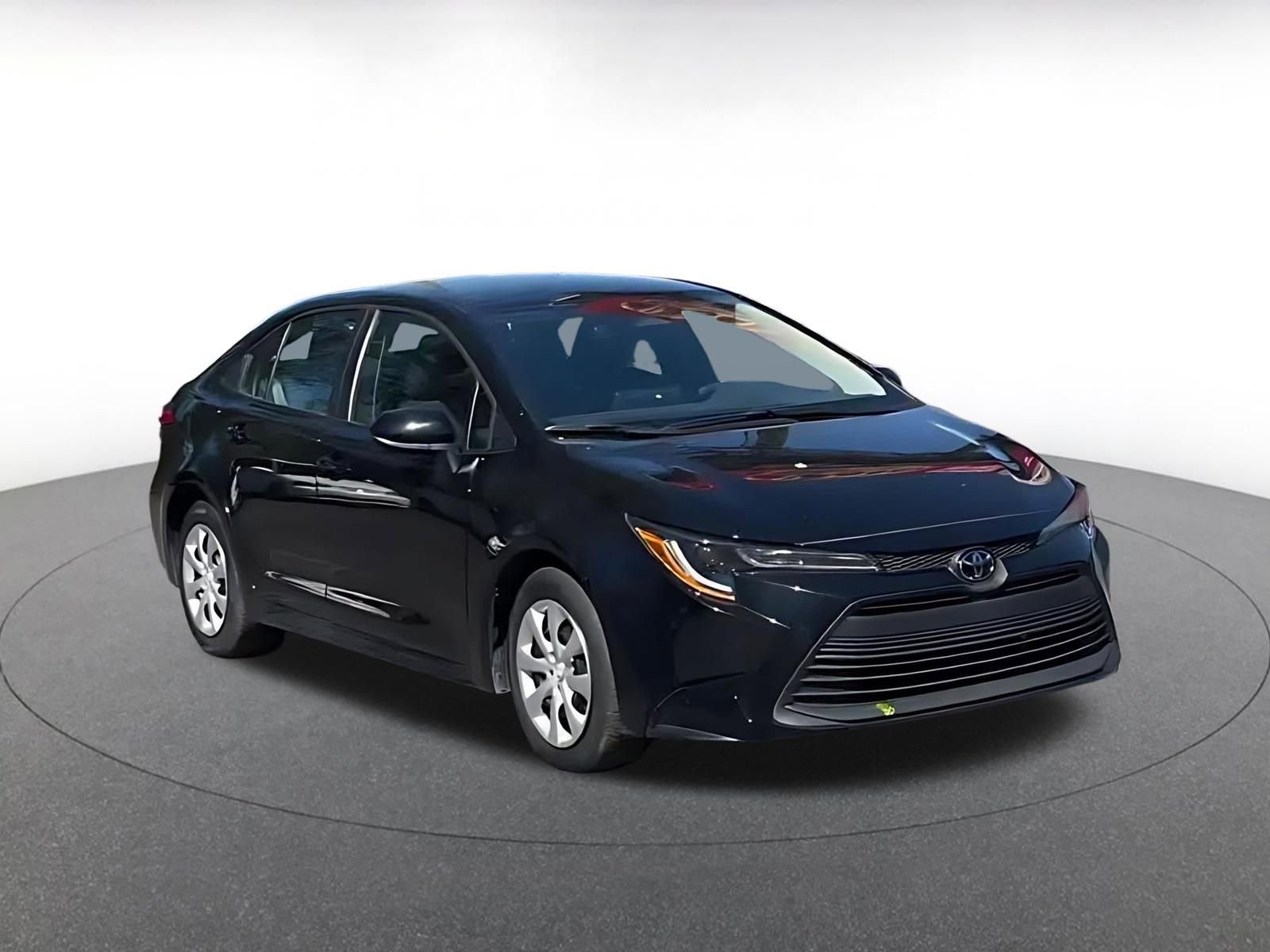 Thumbnail: 2025 Toyota Corolla - 3