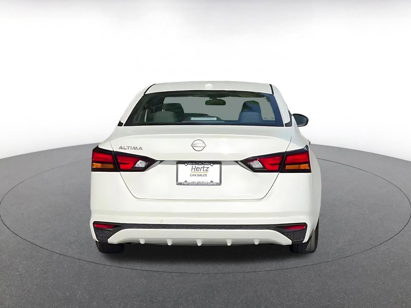 Thumbnail: 2025 Nissan Altima - 12