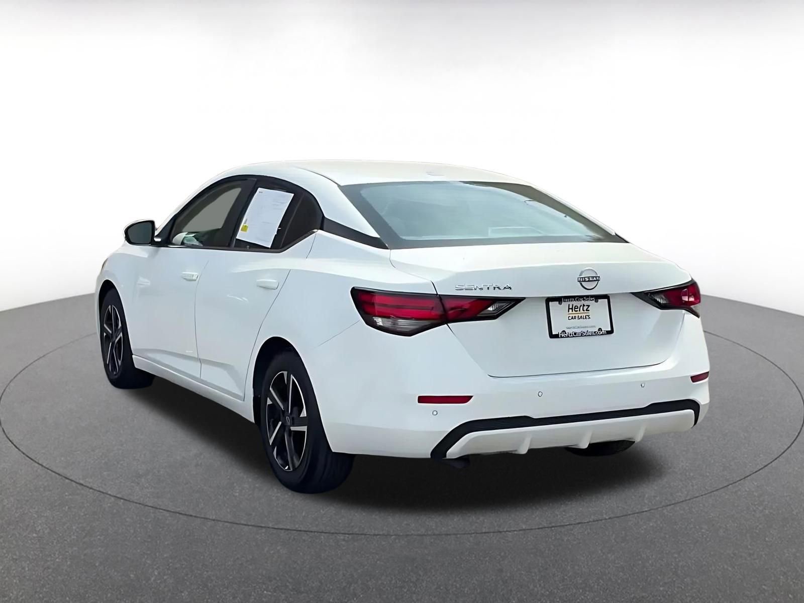 Thumbnail: 2025 Nissan Sentra - 11