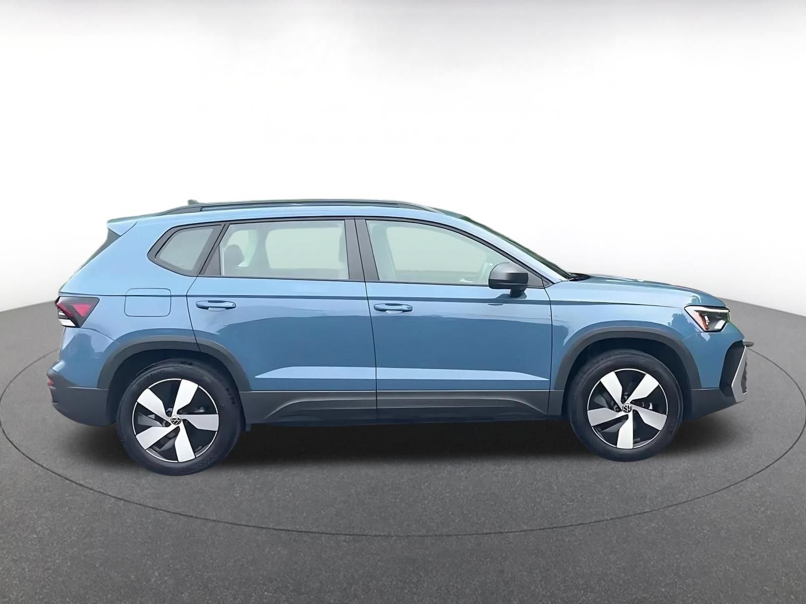 Thumbnail: 2026 Volkswagen Taos - 16