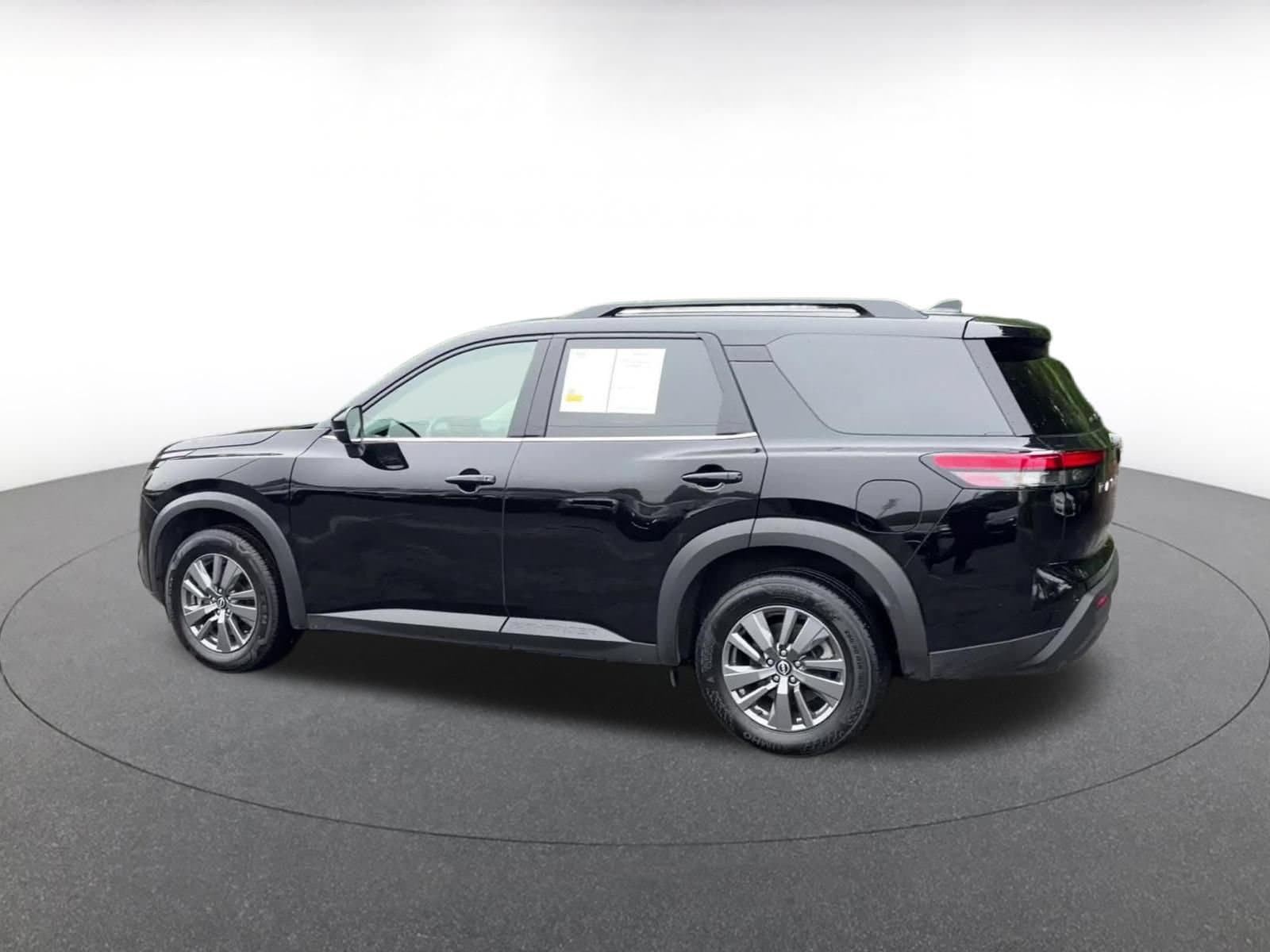 Thumbnail: 2025 Nissan Pathfinder - 10