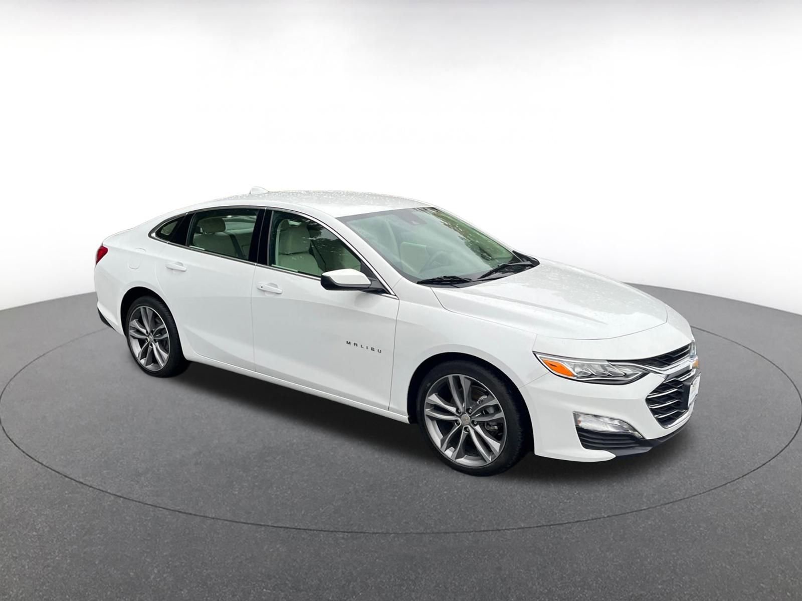 Thumbnail: 2024 Chevrolet Malibu - 1