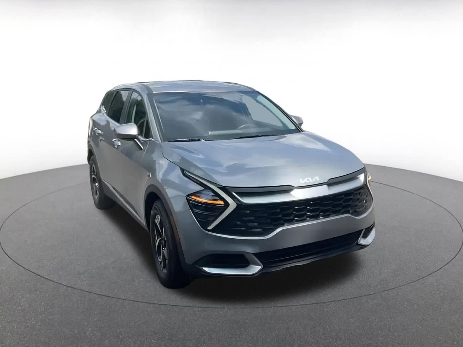 Thumbnail: 2024 Kia Sportage - 3