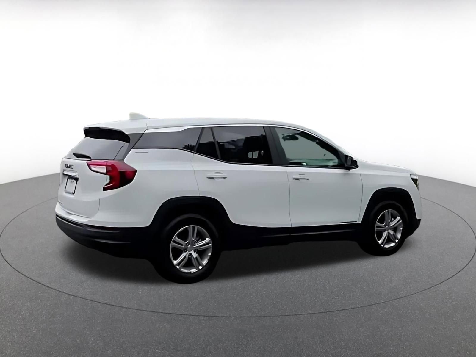 Thumbnail: 2024 GMC Terrain - 11