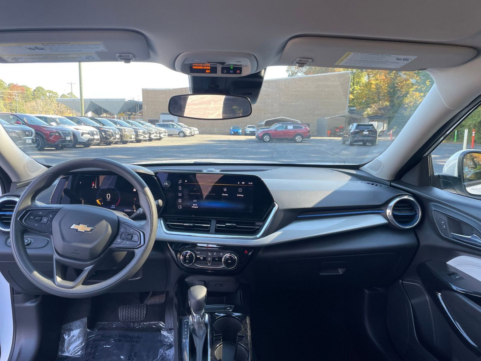 Thumbnail: 2025 Chevrolet Trax - 29