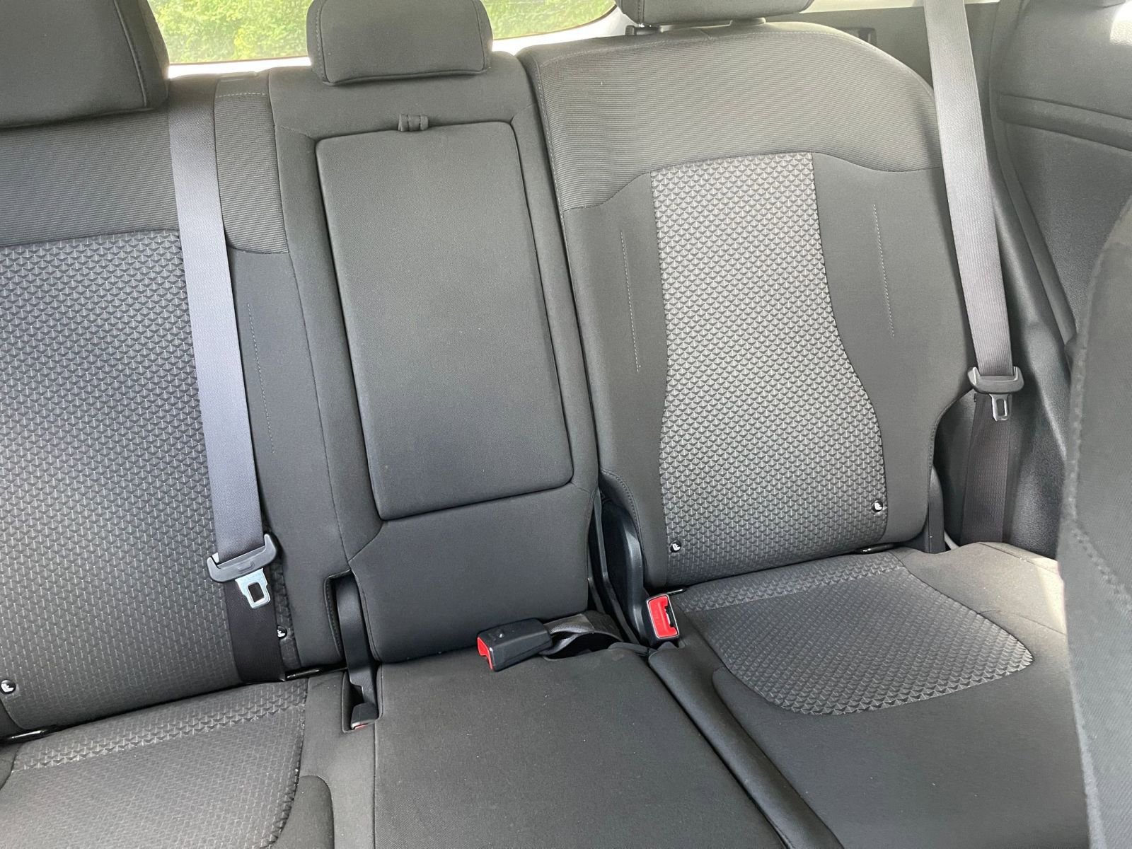 2024 Kia Sportage LX 33