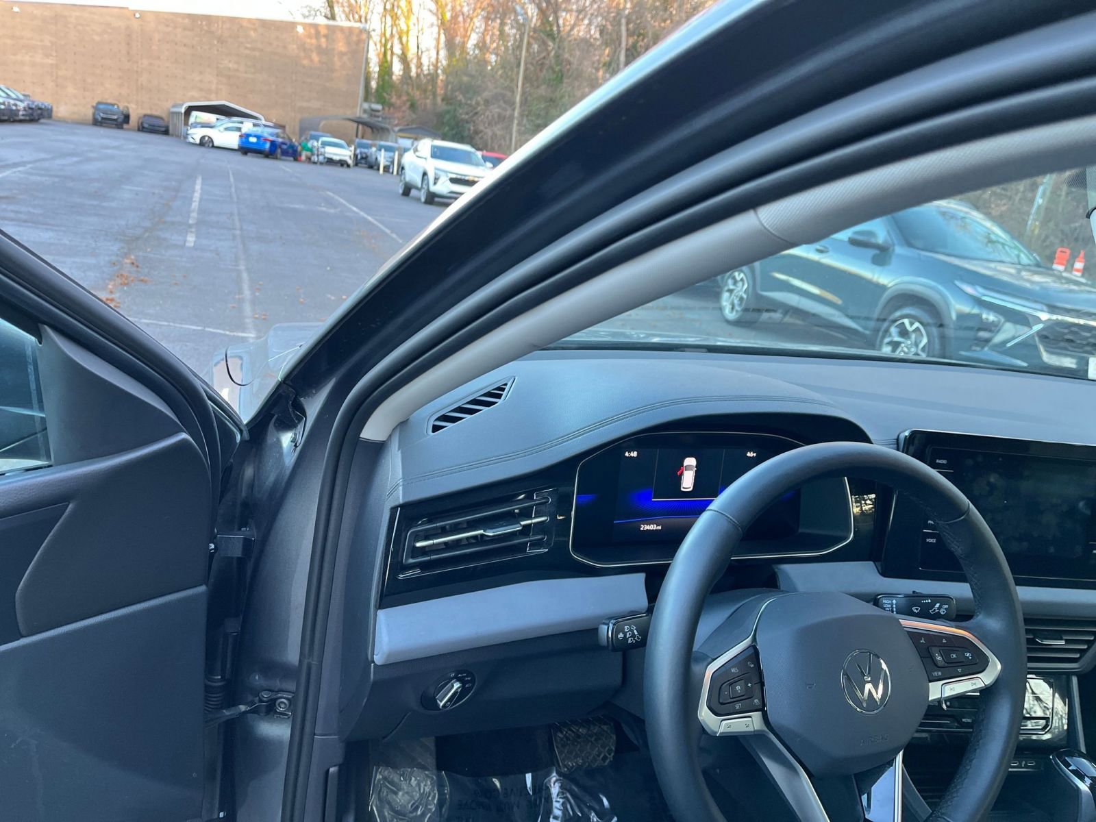 Thumbnail: 2025 Volkswagen Jetta - 34