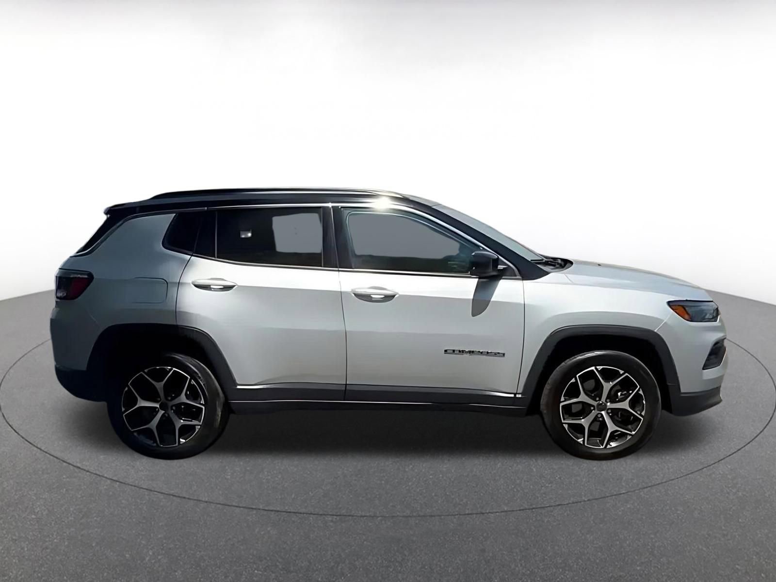 Thumbnail: 2025 Jeep Compass - 16
