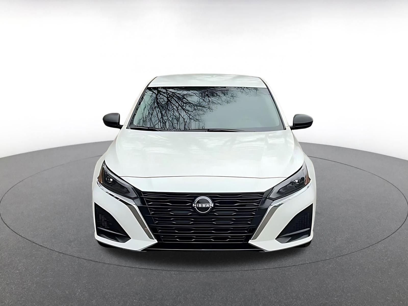 Thumbnail: 2025 Nissan Altima - 4