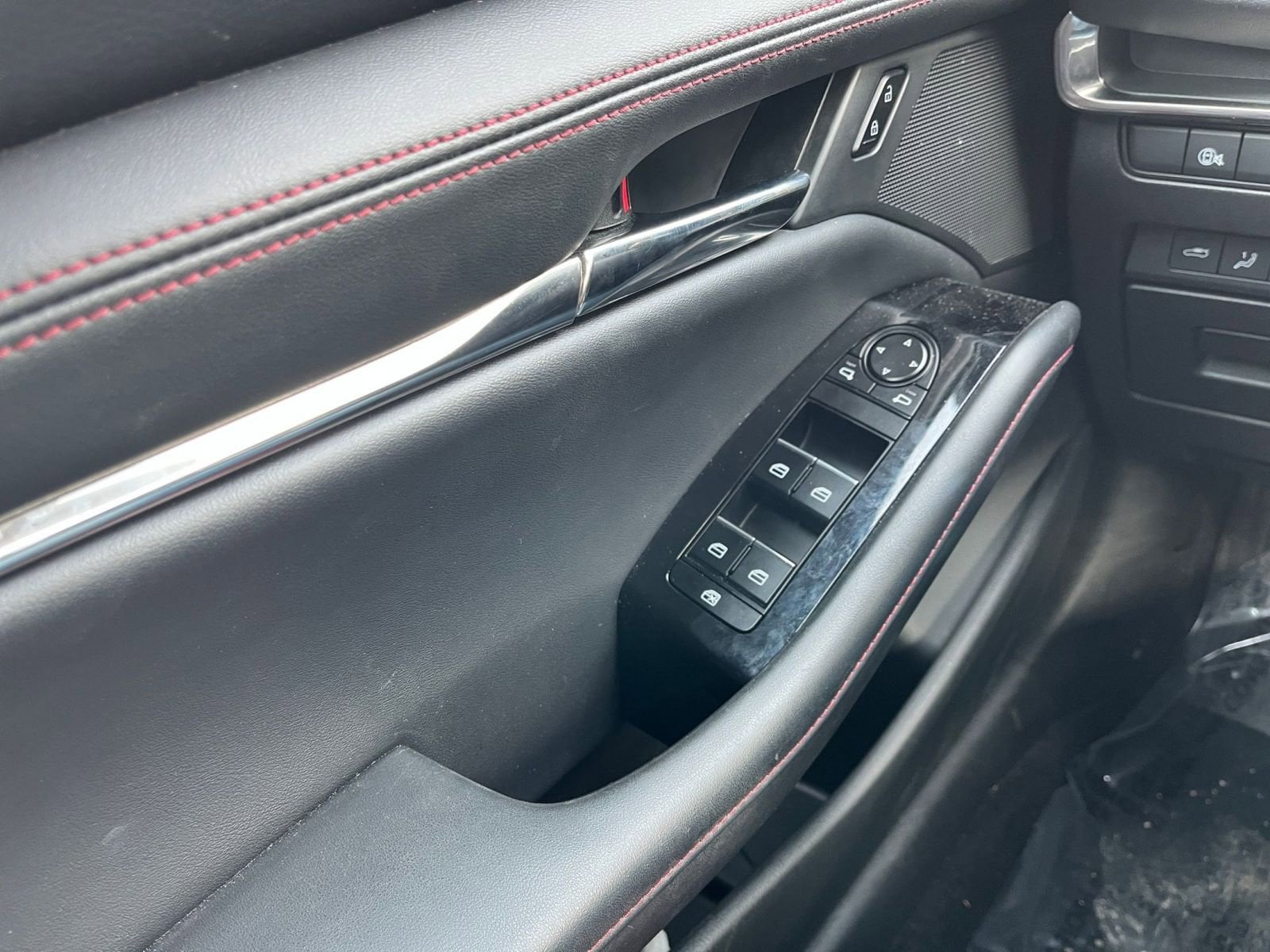 Thumbnail: 2025 Mazda Mazda3 - 18