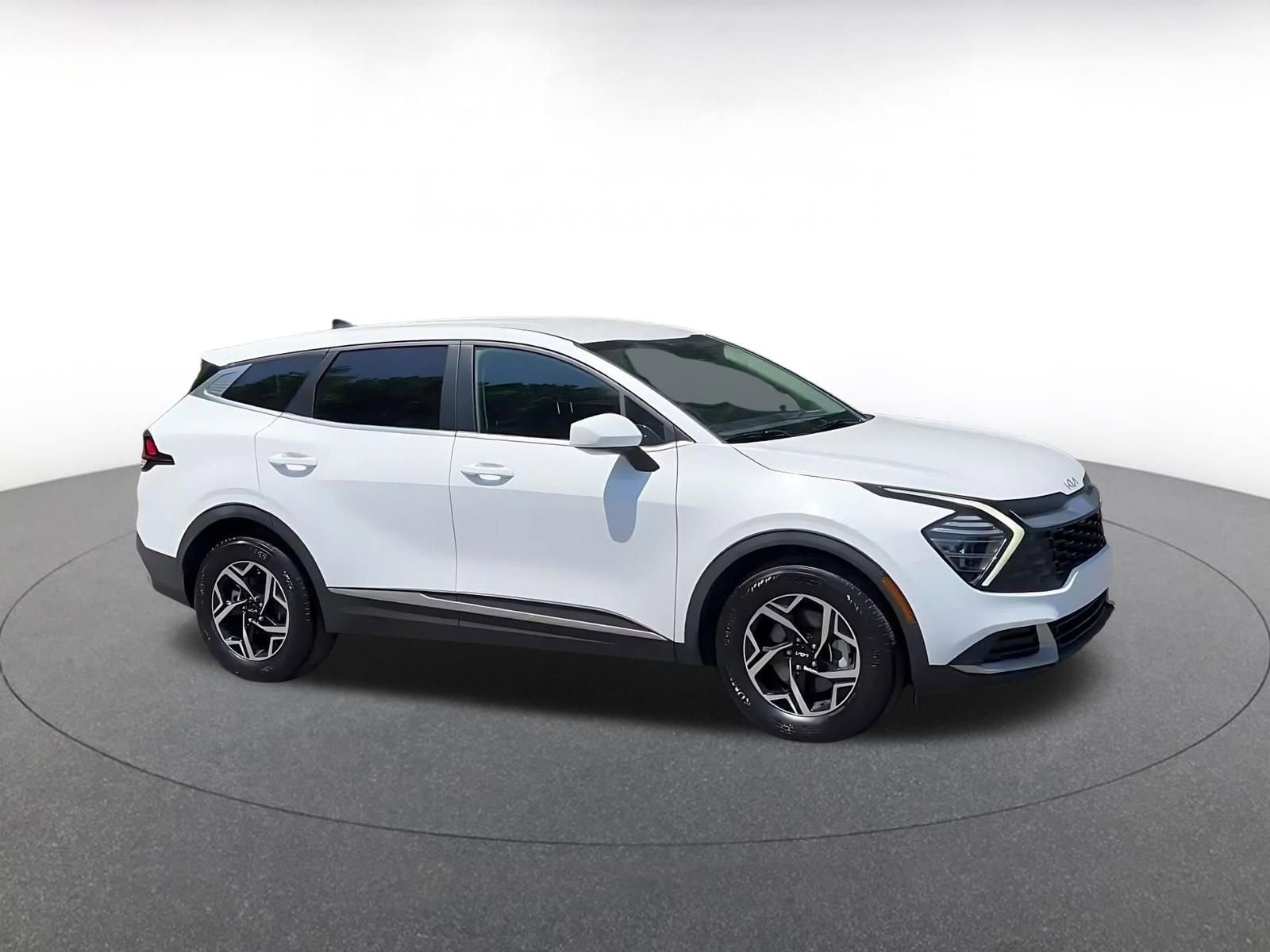 Thumbnail: 2025 Kia Sportage - 2
