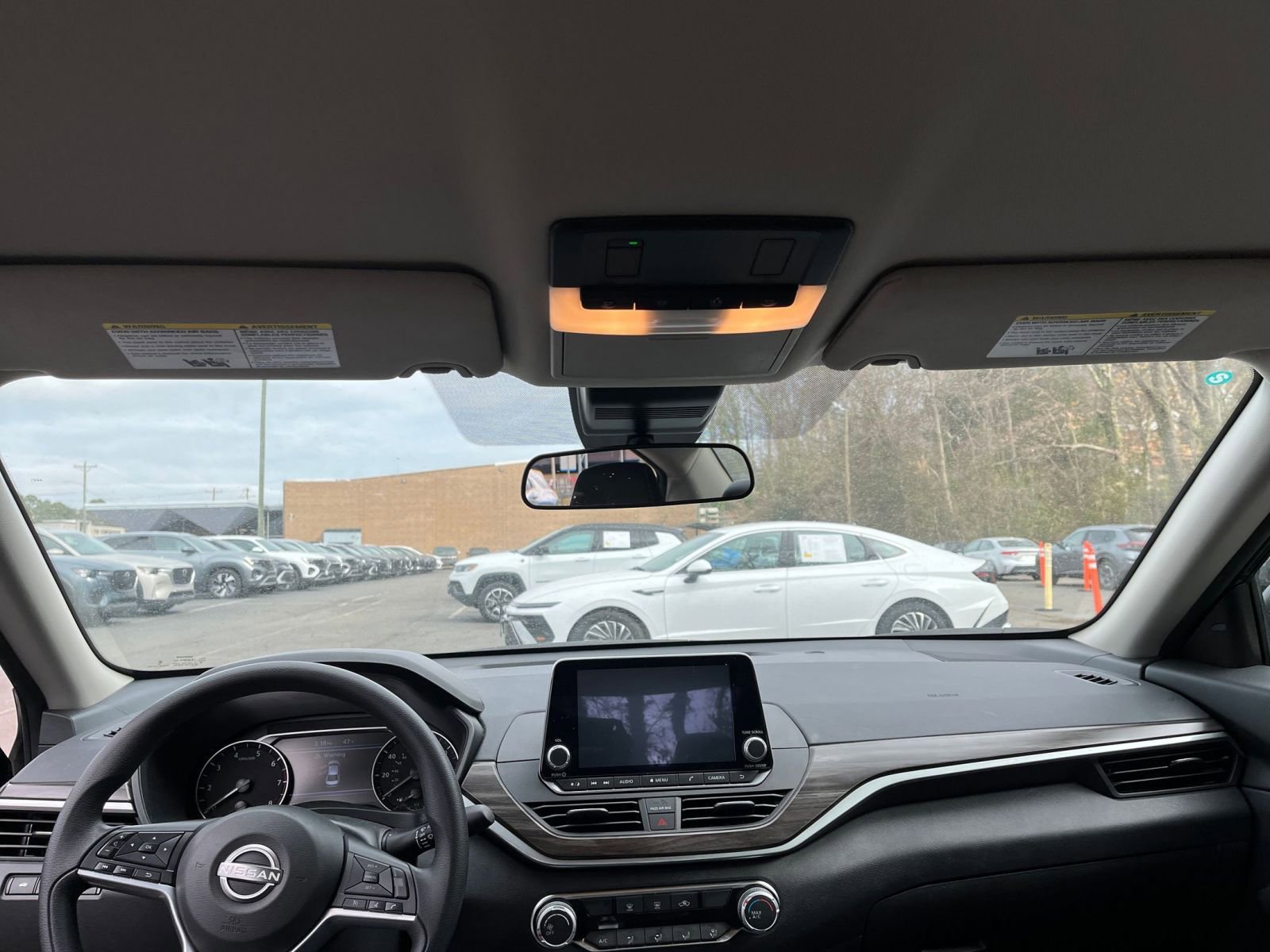 Thumbnail: 2025 Nissan Altima - 33