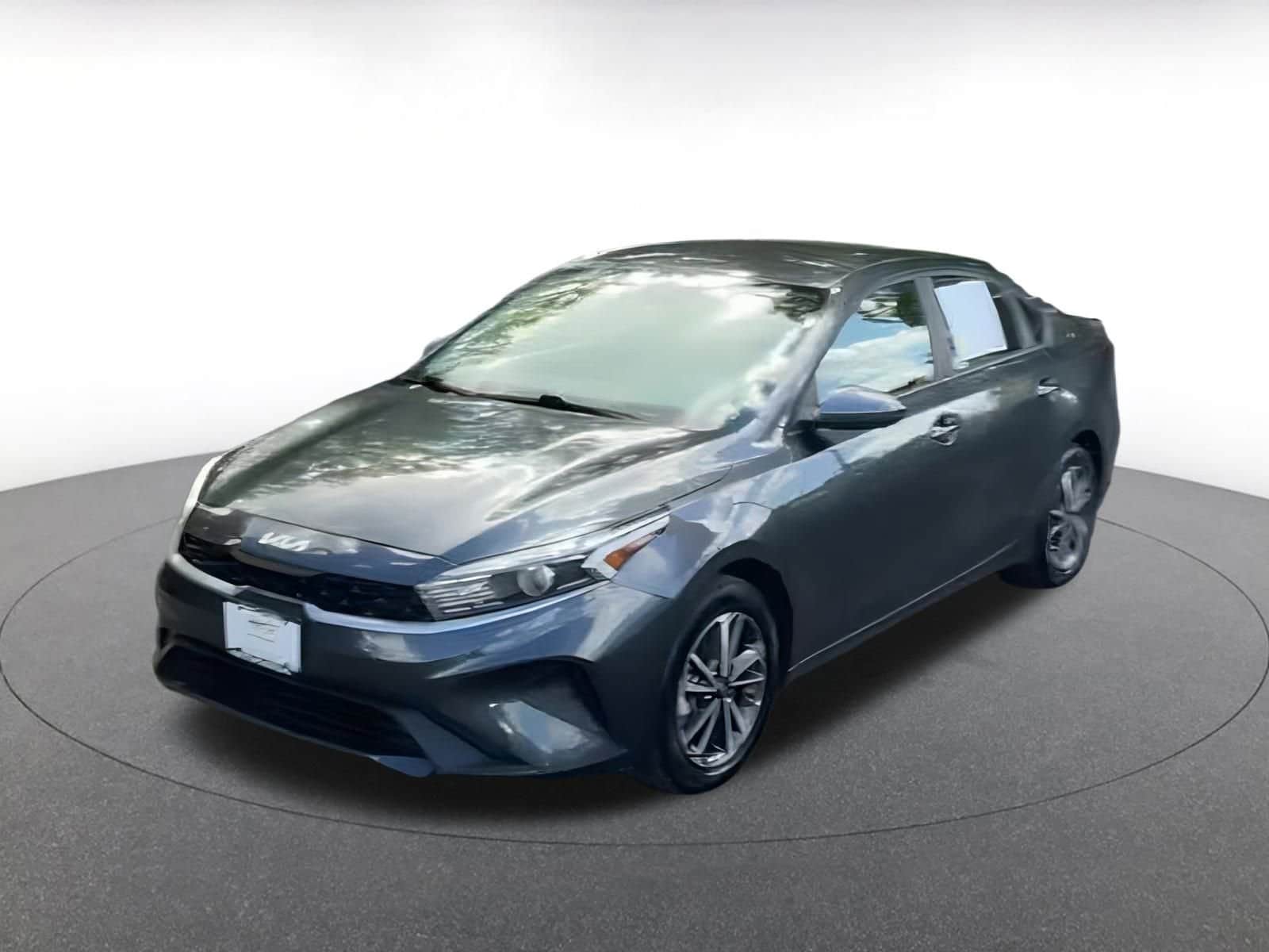 Thumbnail: 2024 Kia Forte - 8