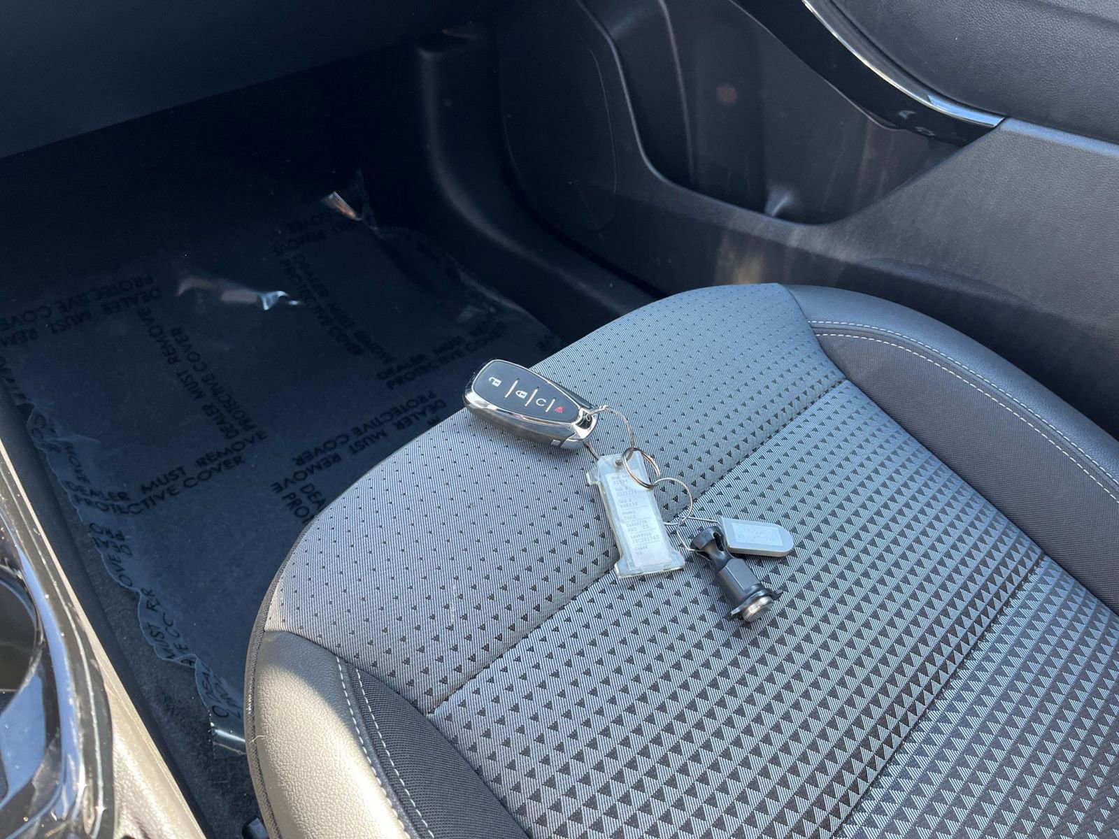 Thumbnail: 2025 Chevrolet Trax - 21