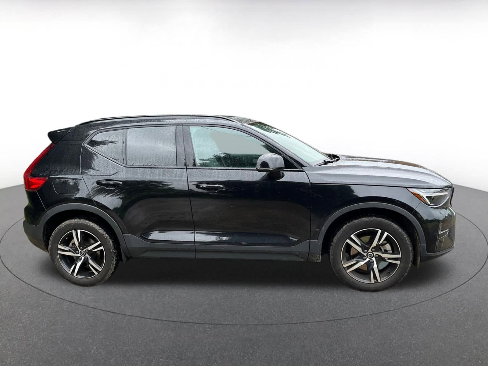 Thumbnail: 2024 Volvo XC40 - 15