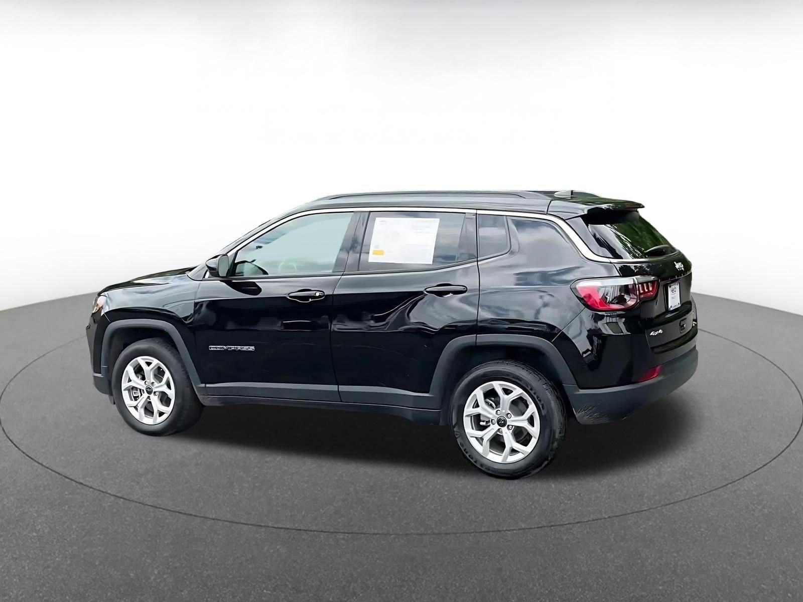 Thumbnail: 2025 Jeep Compass - 10