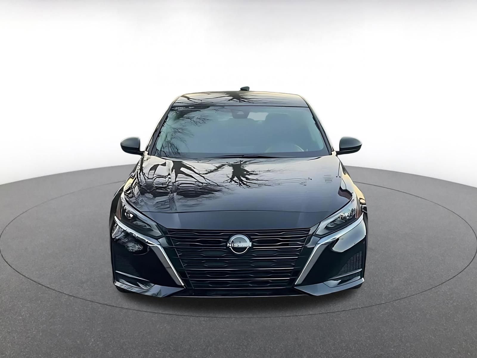 Thumbnail: 2025 Nissan Altima - 4