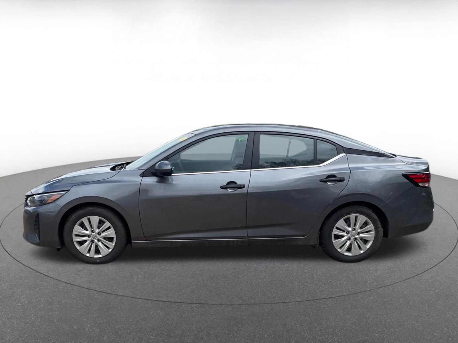 Thumbnail: 2025 Nissan Sentra - 9