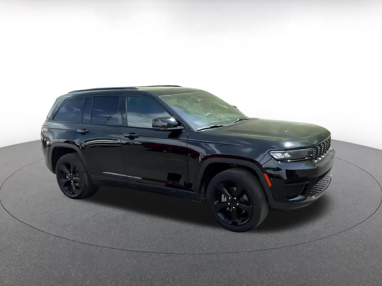 Thumbnail: 2023 Jeep Grand Cherokee - 2