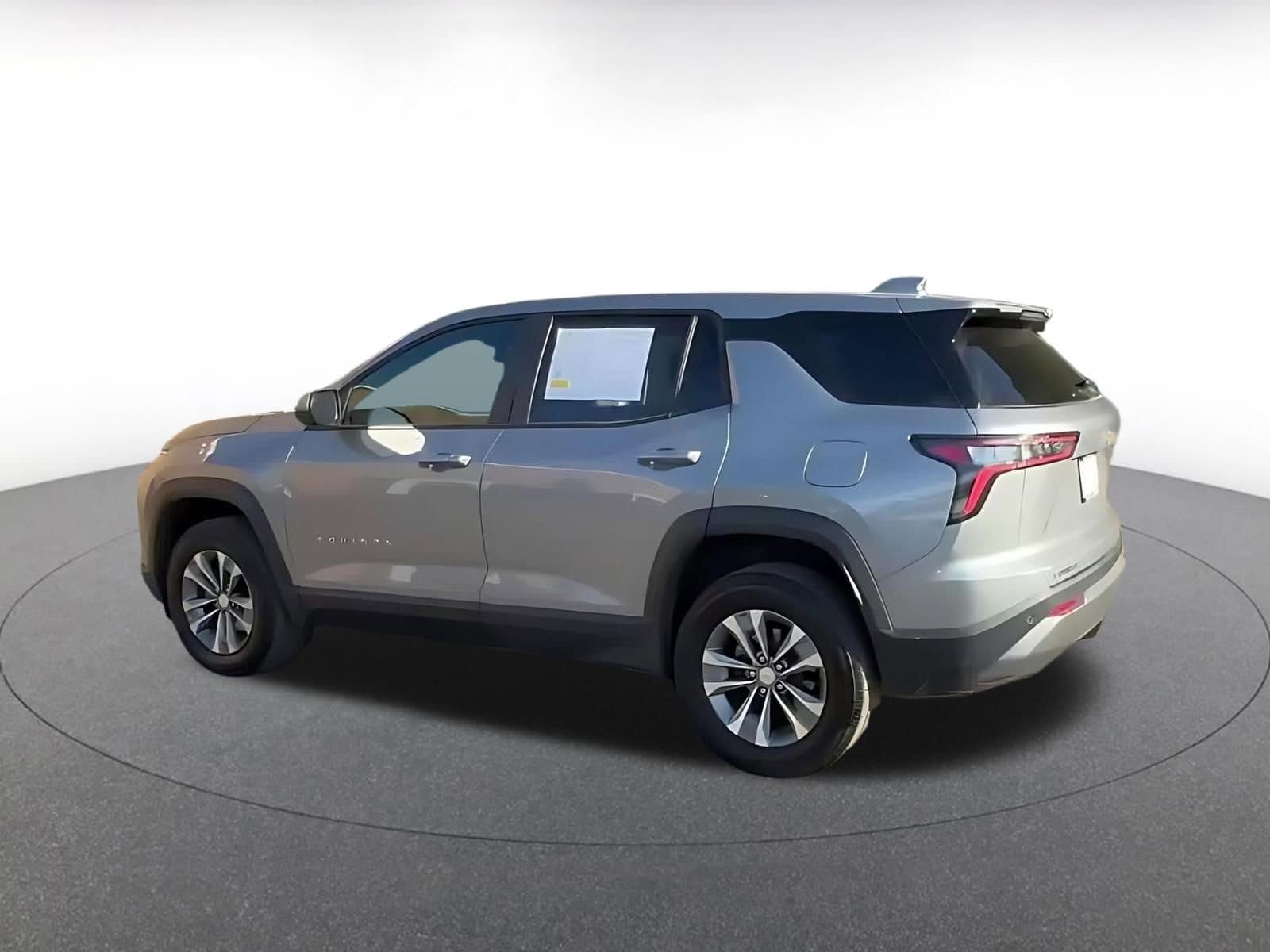 Thumbnail: 2025 Chevrolet Equinox - 10