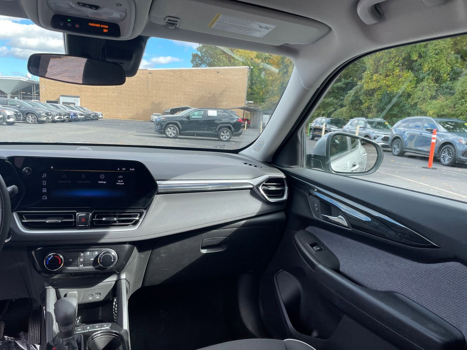 Thumbnail: 2025 Chevrolet TrailBlazer - 31