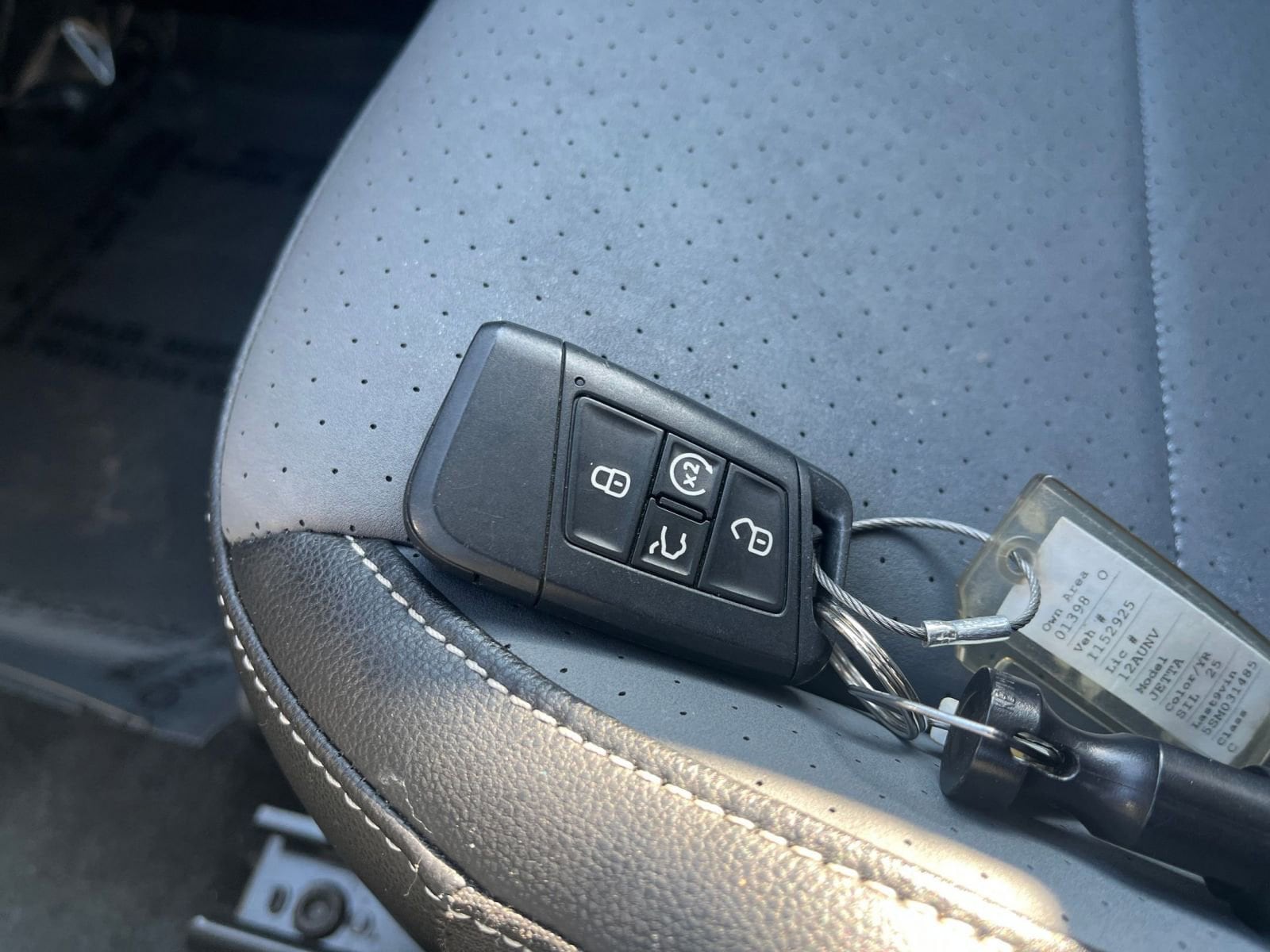 Thumbnail: 2025 Volkswagen Jetta - 21