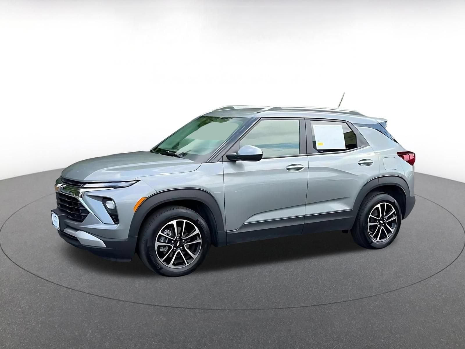 Thumbnail: 2025 Chevrolet TrailBlazer - 8