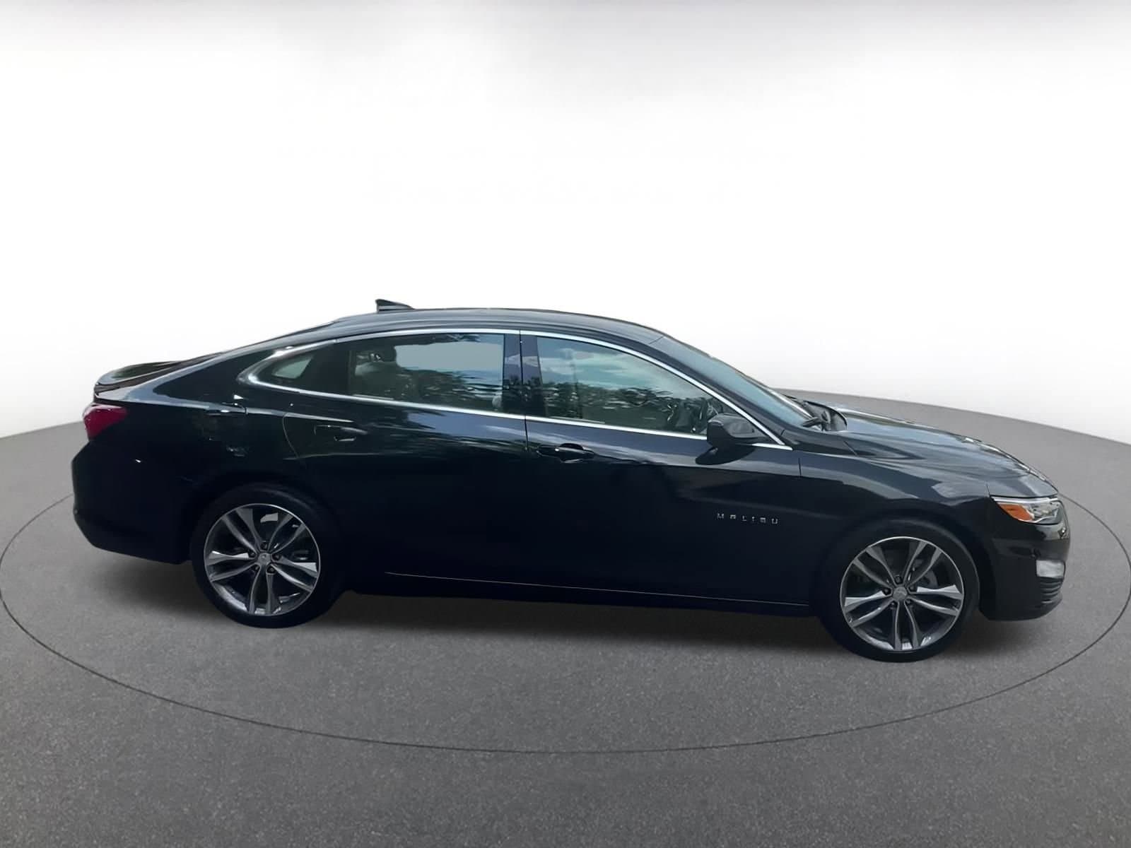 Thumbnail: 2024 Chevrolet Malibu - 15