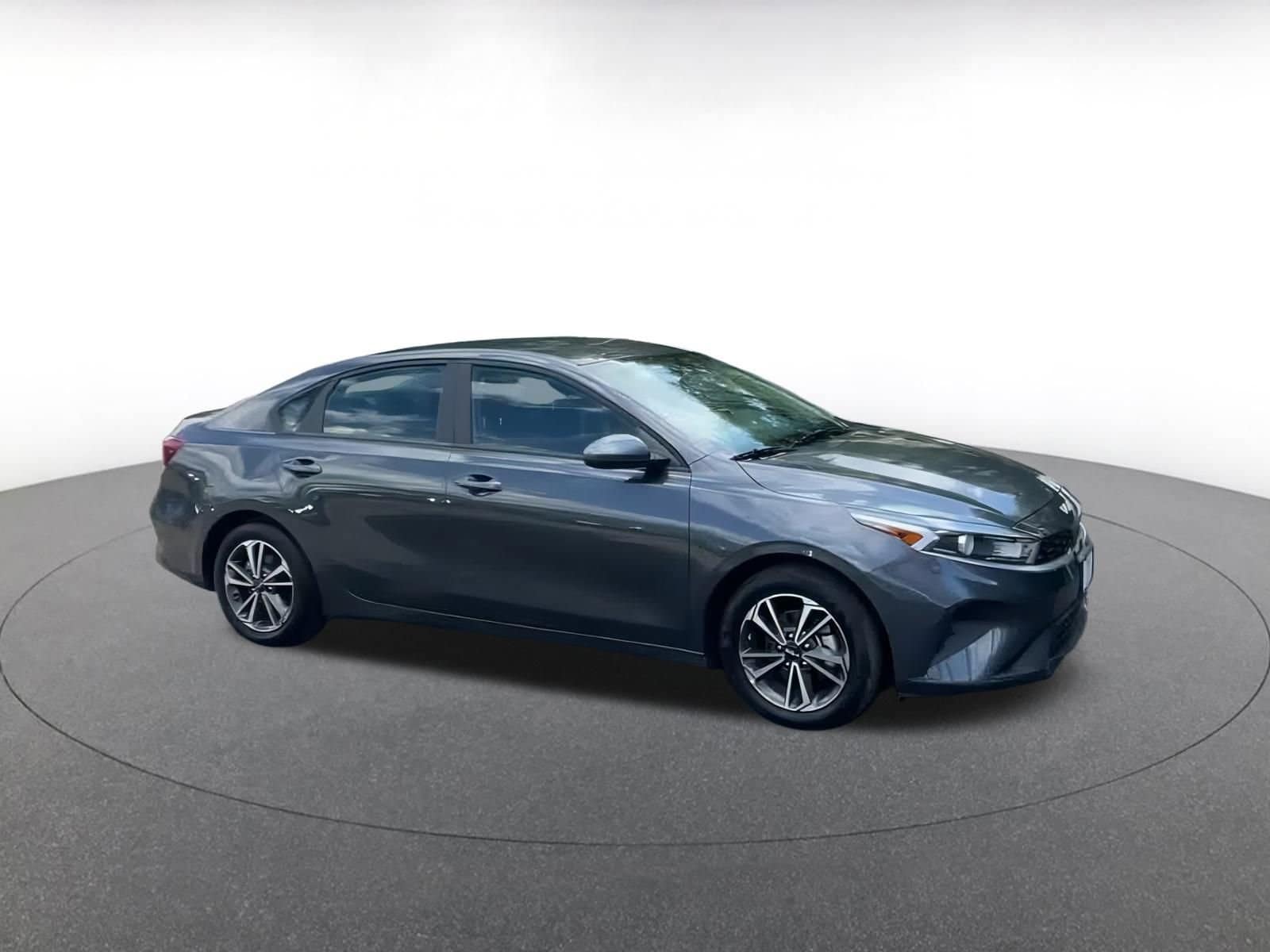 Thumbnail: 2024 Kia Forte - 2