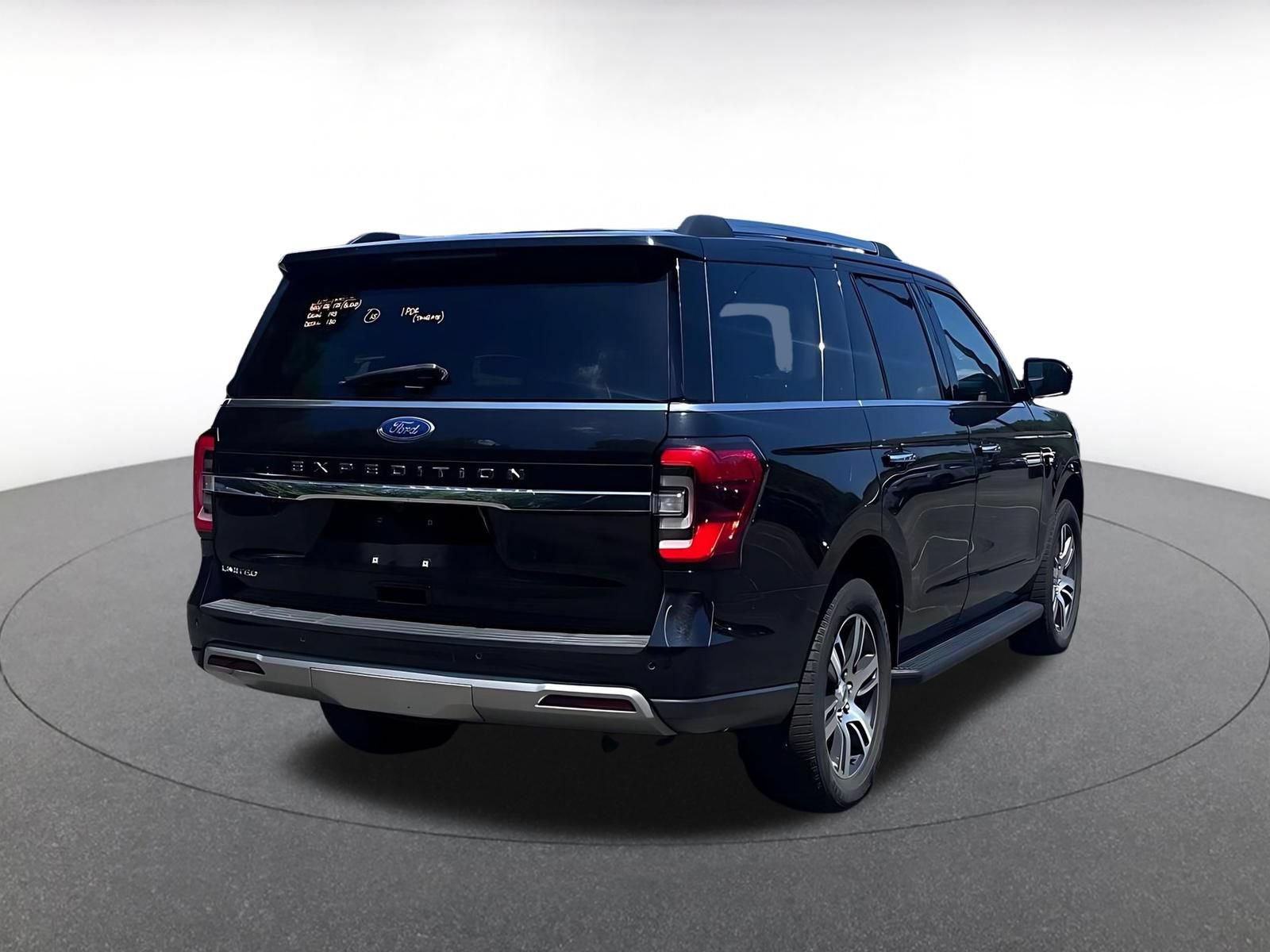 Thumbnail: 2024 Ford Expedition - 16