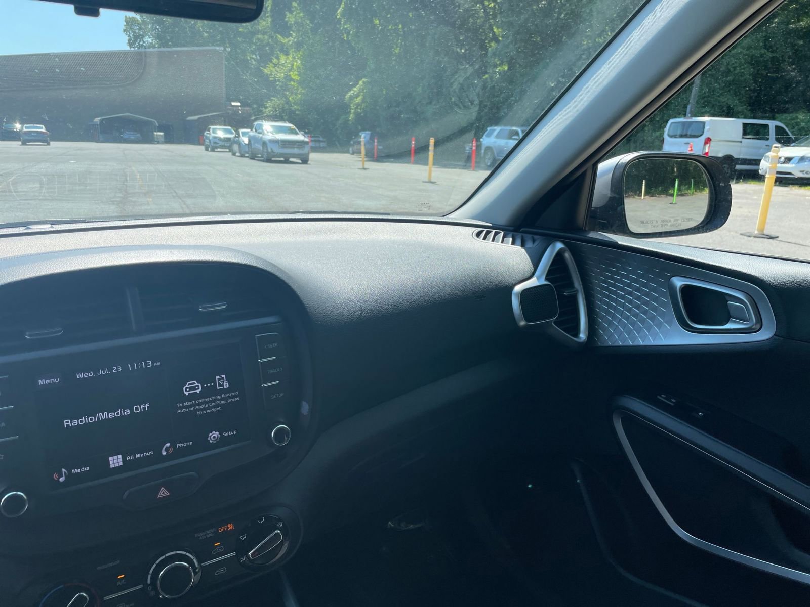 Thumbnail: 2023 Kia Soul - 31